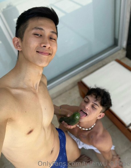 tylerwu 97free star erotic pictures
