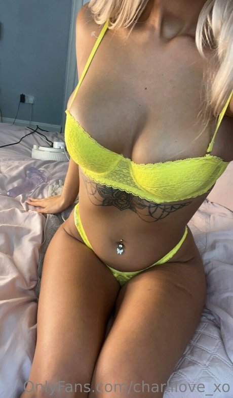 Charlilove model pornographic photo