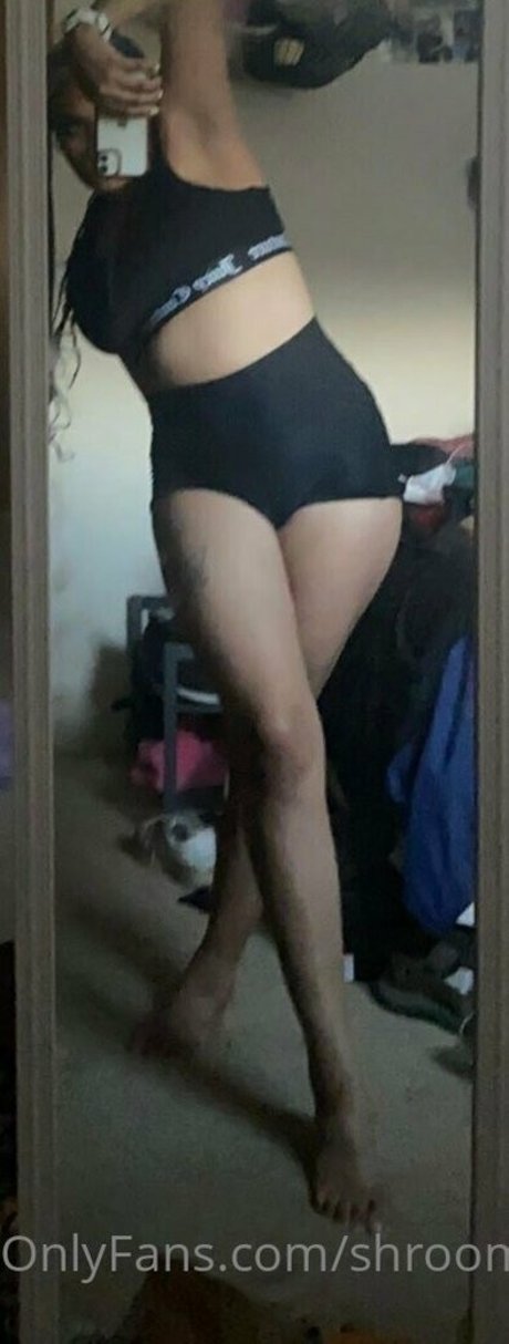 shroomiebabiuncensored model xxx picture