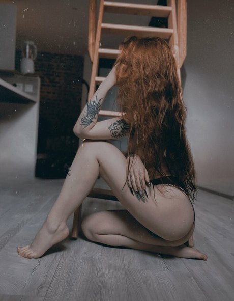 selenophiliaa perfect actress img