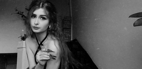 selenophiliaa erotic star photos