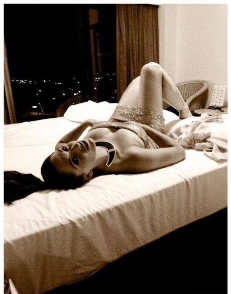 Libby Hopwood star beautiful image