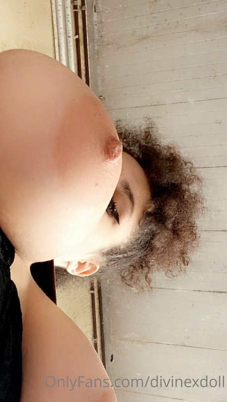 divinexdoll model exclusive pic