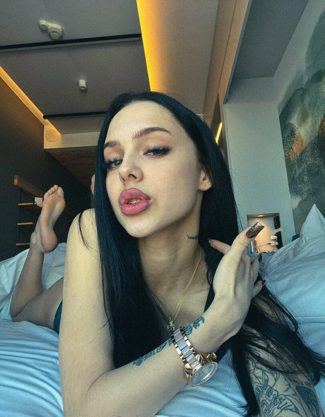 candyflipgirl model pornographic archive