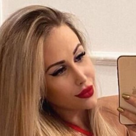 Julia Madaj model nice pictures