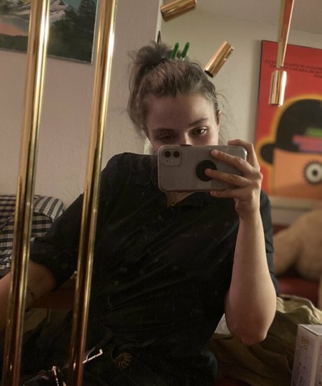 hereliesviolet pornstar nudes galleries