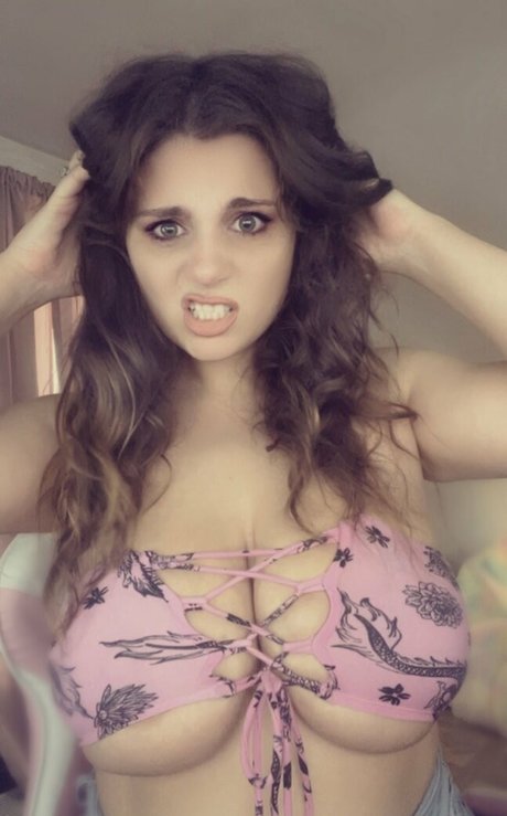 missprettybish porn actress pic