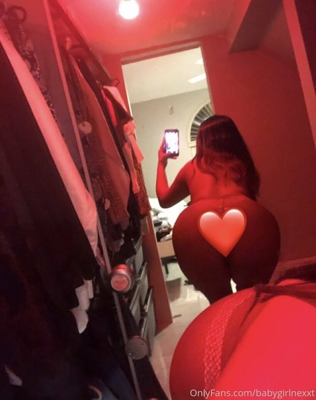 tiddiesbabe porn star images