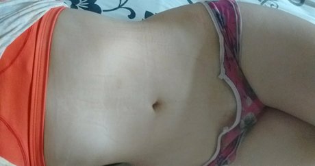 aghatadefogoo nude model pic