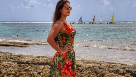 Thais Nakaguma model high quality img