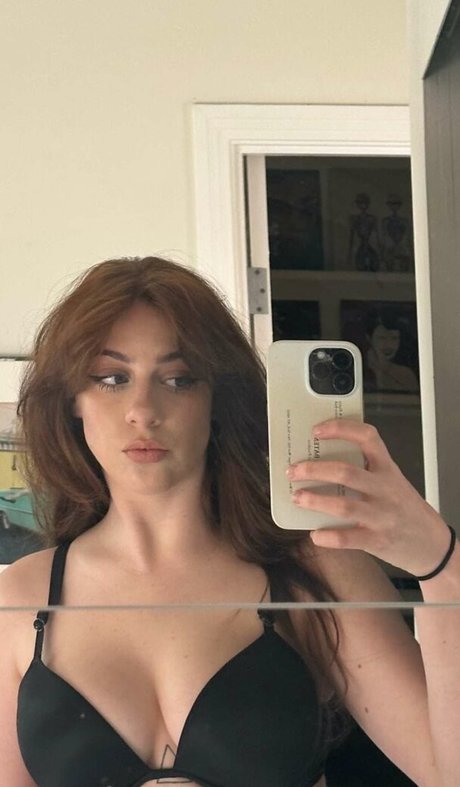 Tati Bruening sex model pic