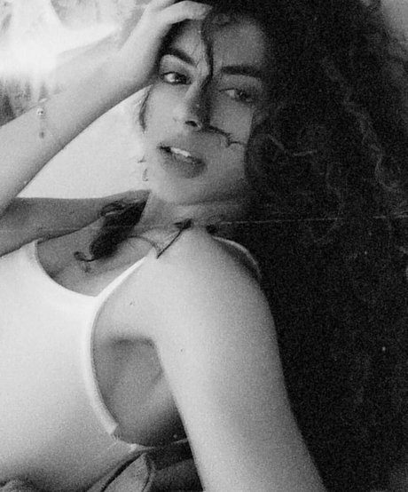 Martina Miticocchio nudes model pictures