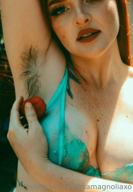 rosamagnoliaxo star erotic photo