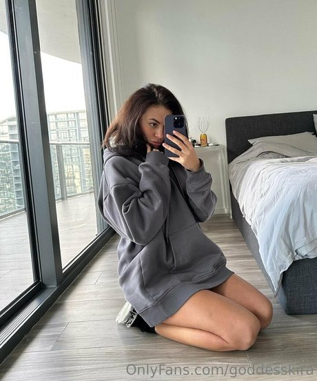 goddesskira model pretty photo