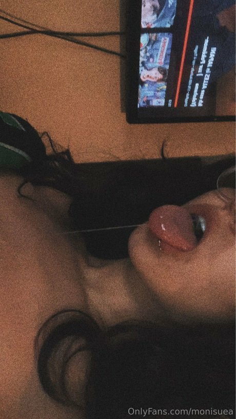 monisuea sexy model galleries