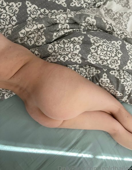 goldhailey star porn gallery