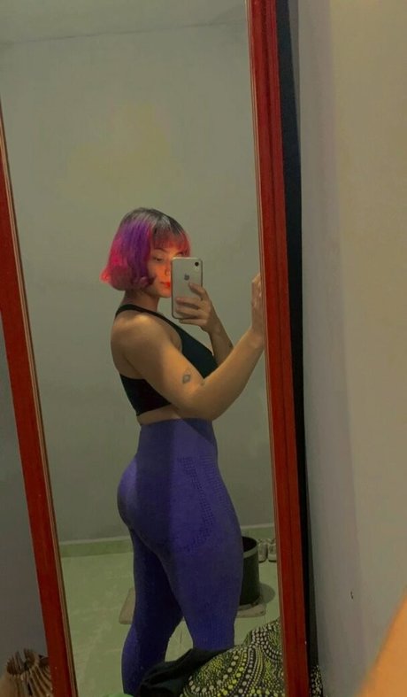 Gi ovanag nice model picture