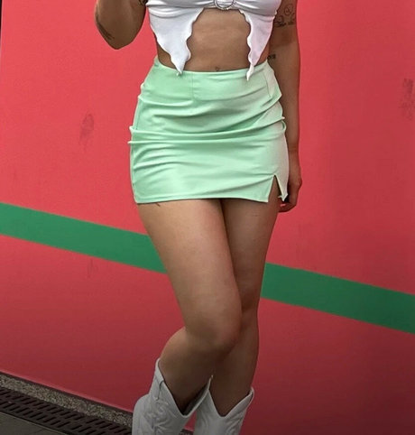 Sweetlikecinnam n xxx model galleries