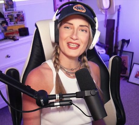 BasicWitGirl beautiful actress galleries