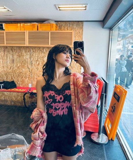 Jihyo pornstar high quality photo