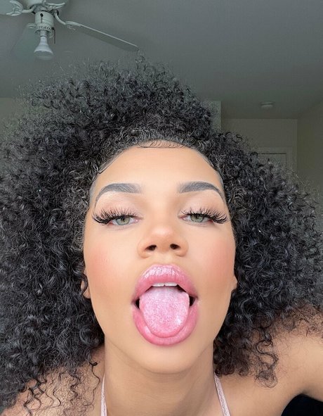 scorpioqueen18 nice actress galleries