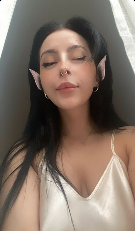 Kyotostars nude actress pictures