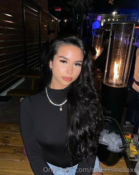 sweetsbellaxo model hd images