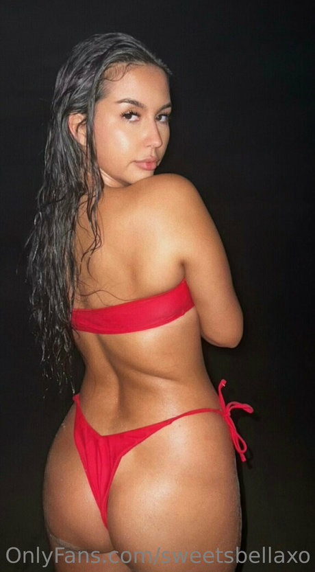 sweetsbellaxo model nudes image