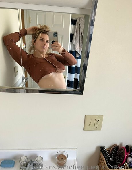 miss emily022 free actress photo