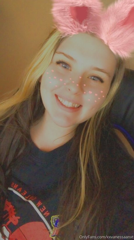 nessajade hd pornstar picture