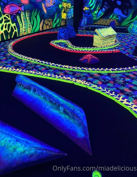 miadelicious star hot pictures