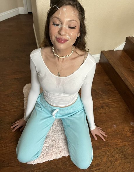 Annablossom hot actress img