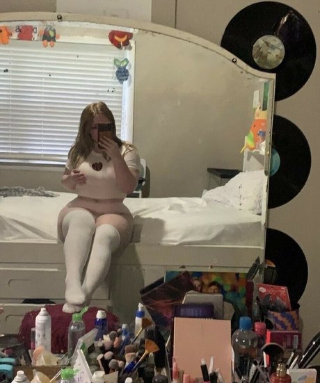 yourstrulysav nudes star pictures