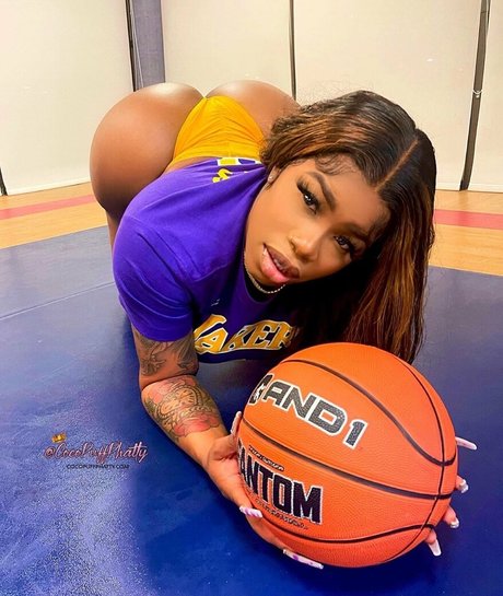 phattgirlcoco model art pics