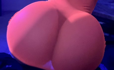 Gina Savage model porn gallery