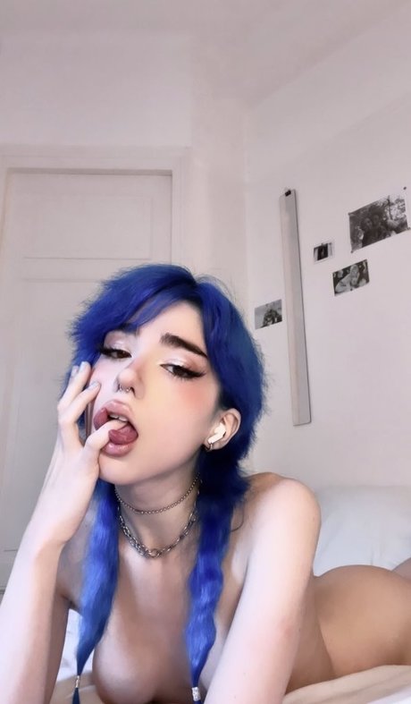 Arielle Maxine sexy star photo