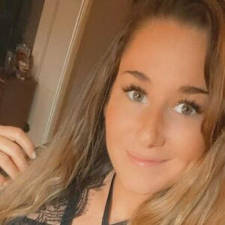 dreamweaver1996 pornographic star image