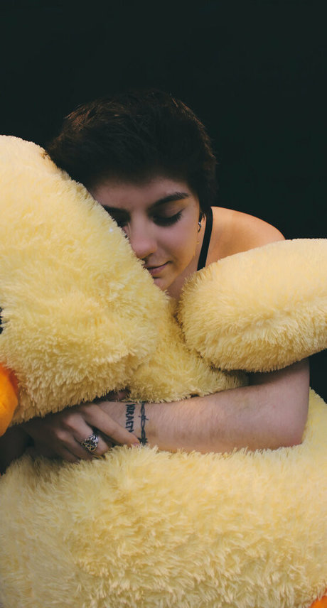 officialwybielo pretty actress pictures