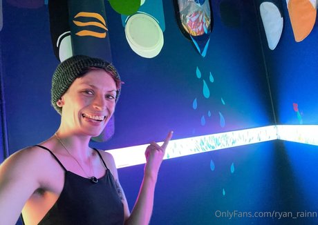 ryan rainn model erotic picture