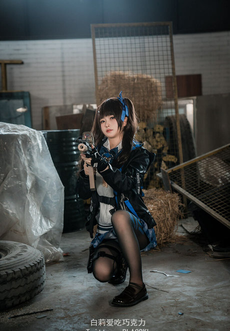 blacqkl model naked photo