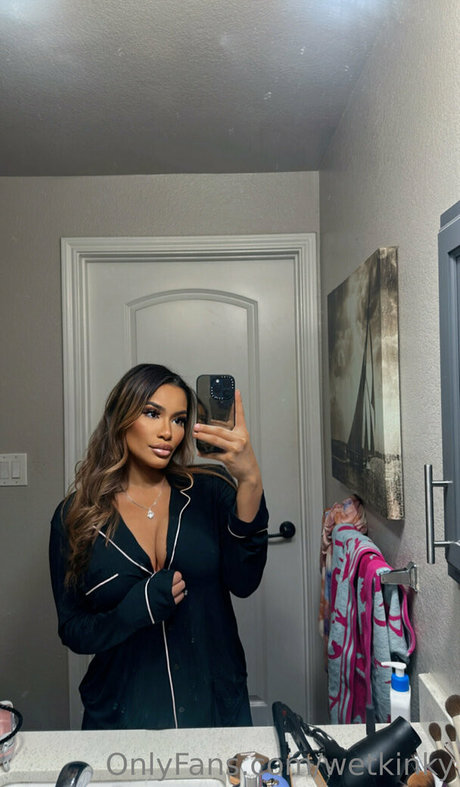 wetkinky exclusive actress img