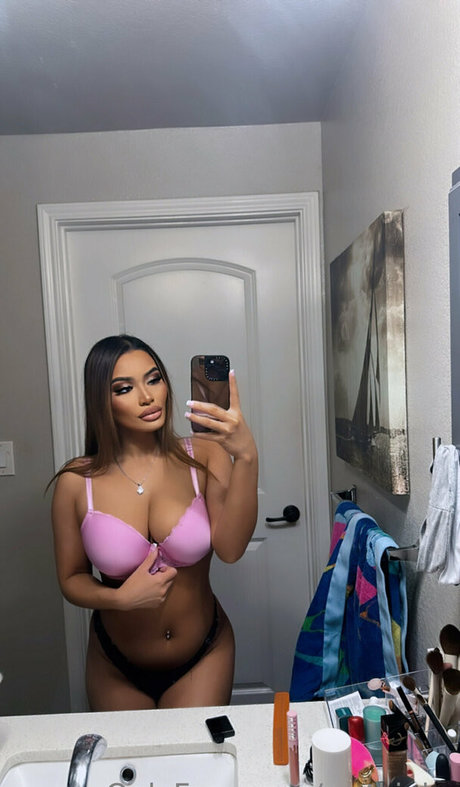 wetkinky erotic model pics