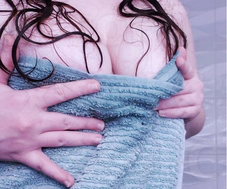 BittieTV sexy model gallery