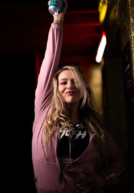 Session Moth Martina model exclusive pictures