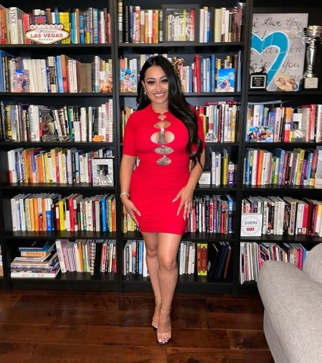 Lulu Reyes perfect actress img