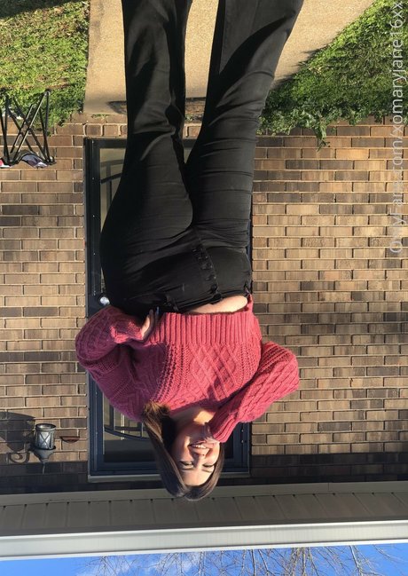 Xomaryjane16xx model free pics