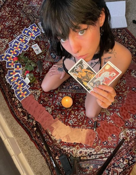 Ally Alden beautiful actress gallery