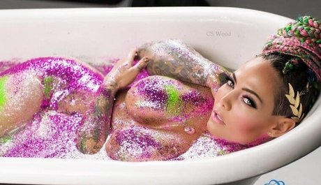 Miss Lindsay Q sex actress galleries