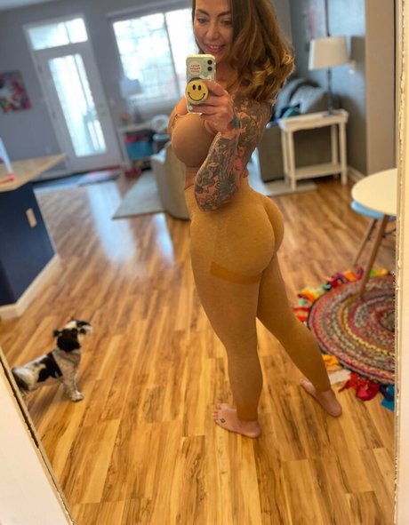 Miss Lindsay Q pornstar beautiful img