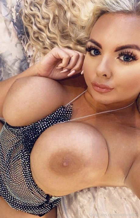 Victorialilyx sex pornstar pics